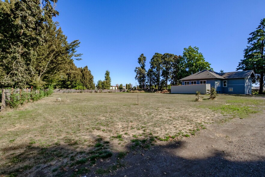 More Photos Of 995 Belle Passi Rd, Woodburn Land For Sale
