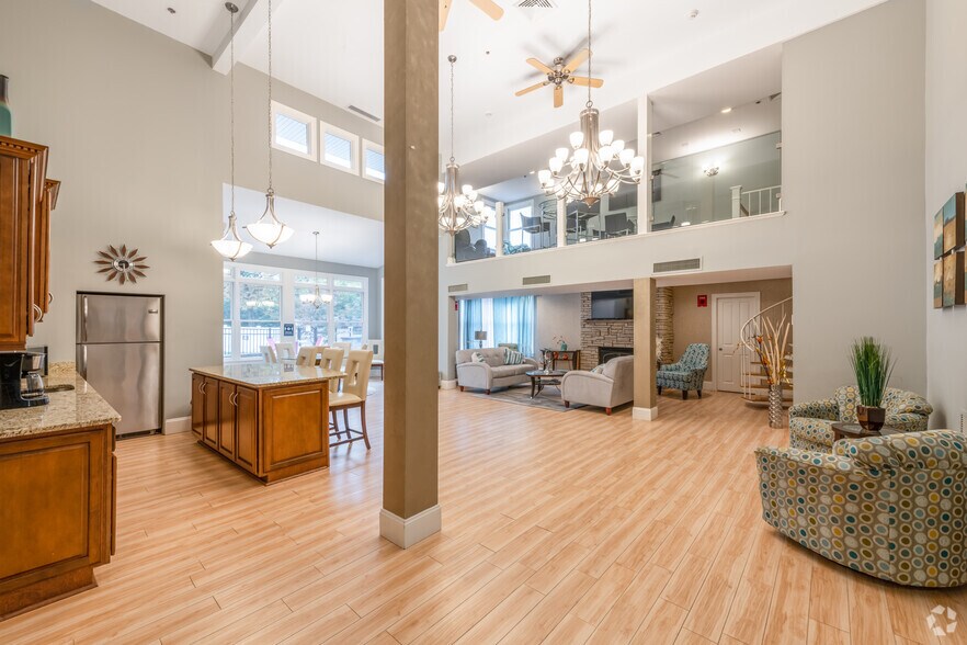 More Photos Of 171 East St, Methuen Apartments For Sale
