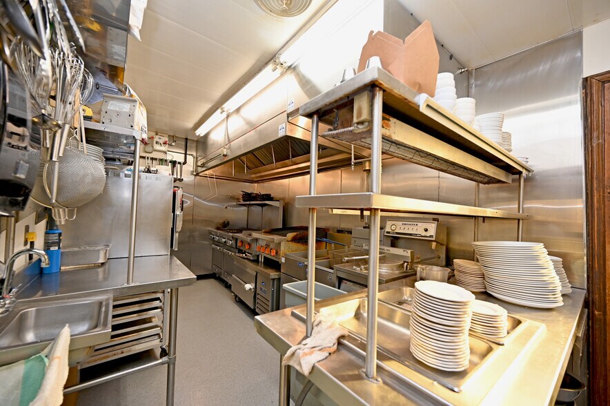 More Photos Of 200 N 2nd St, Watertown Restaurant For Sale