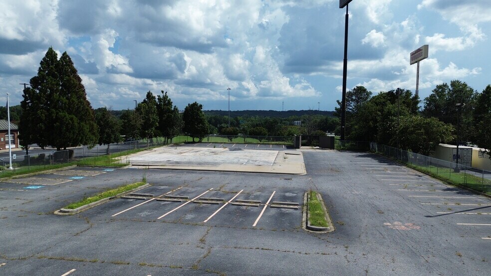 More Photos Of 112 Interstate Blvd, Anderson Land For Sale