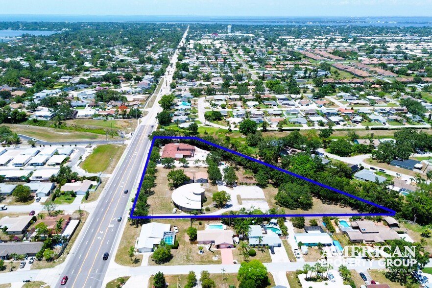 More Photos Of 2209 75th St W, Bradenton Religious Facility For Lease