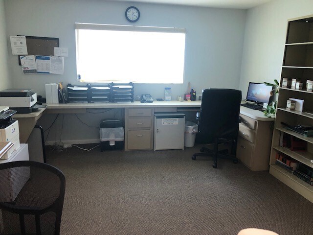 More Photos Of 795 Crestview Cir, Port Charlotte Medical For Lease