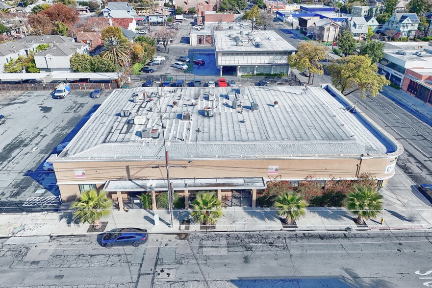 More Photos Of 33 E Magnolia St, Stockton Office For Lease