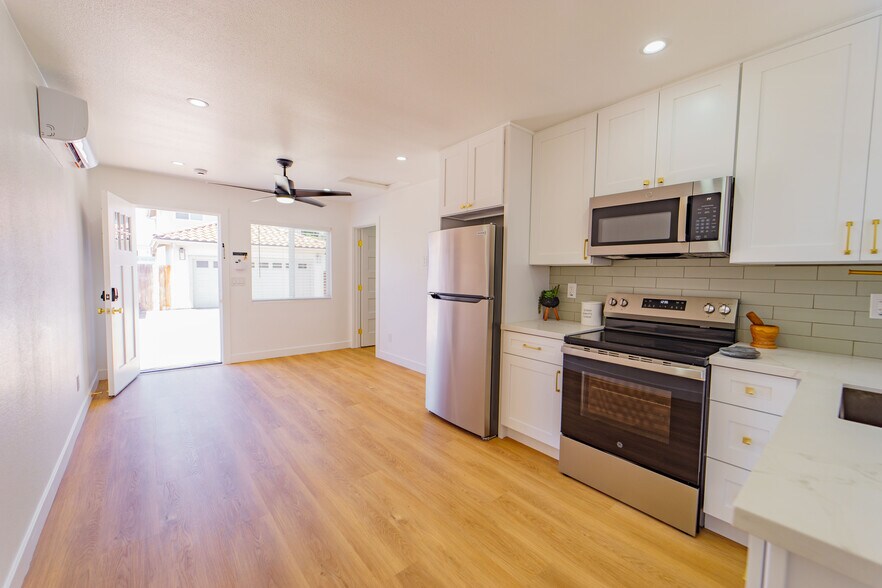 More Photos Of 530-32 Delaware St, Imperial Beach Apartments For Sale