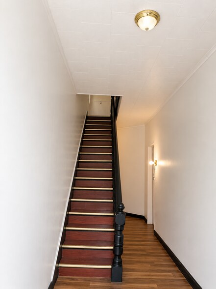 More Photos Of 9625 95th Ave, Ozone Park Flex For Sale