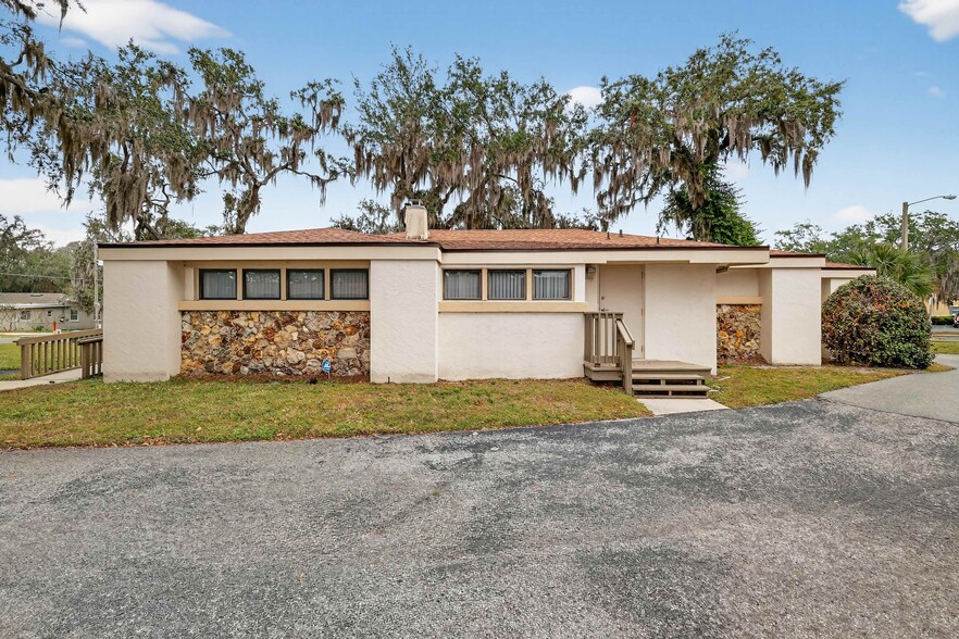 More Photos Of 708 Lee St, Leesburg Office For Lease