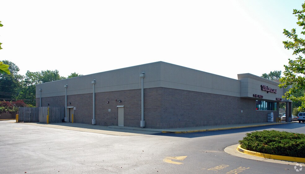 More Photos Of 9976 Jefferson Ave, Newport News Drugstore For Lease
