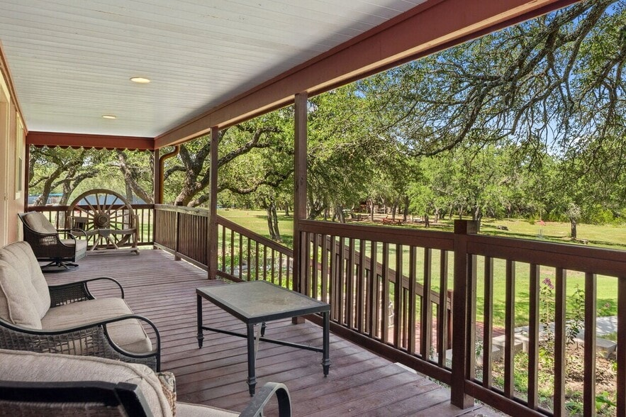 More Photos Of 4032 Ranch Road 3232, Johnson City Hotel For Sale