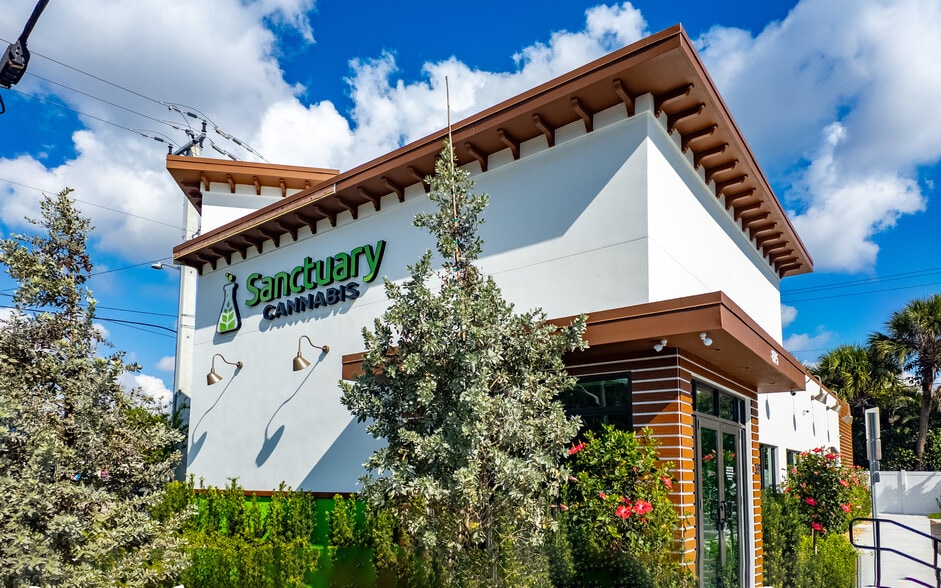 Primary Photo Of 835 Belvedere Rd, West Palm Beach Storefront For Sale