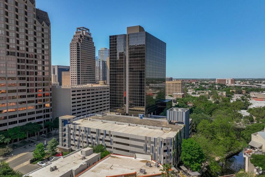 More Photos Of 700 N Saint Marys St, San Antonio Coworking Space