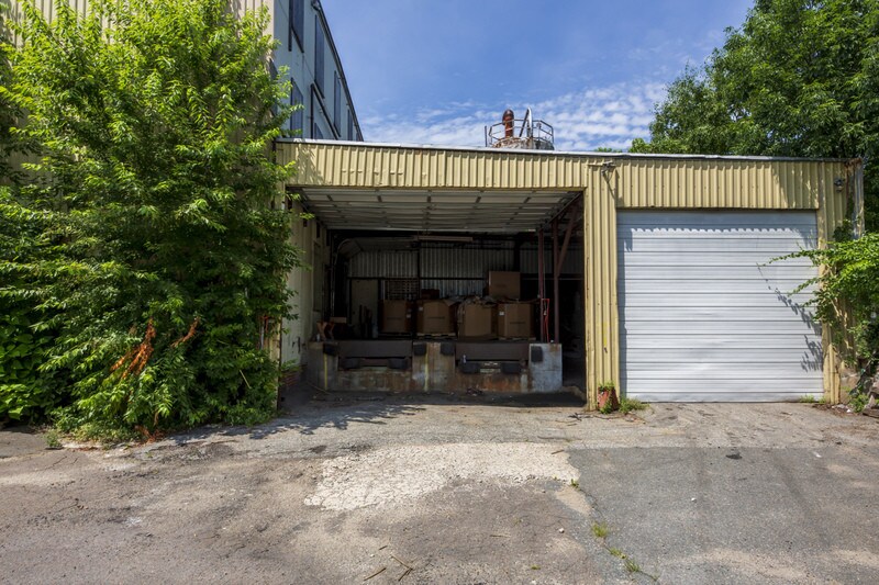 More Photos Of 950-970 Eastern Ave, Malden Manufacturing For Sale