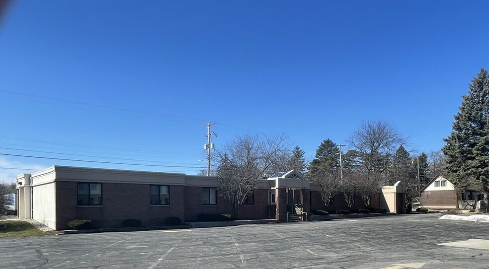 More Photos Of 816 S Hamilton St, Saginaw Office For Sale