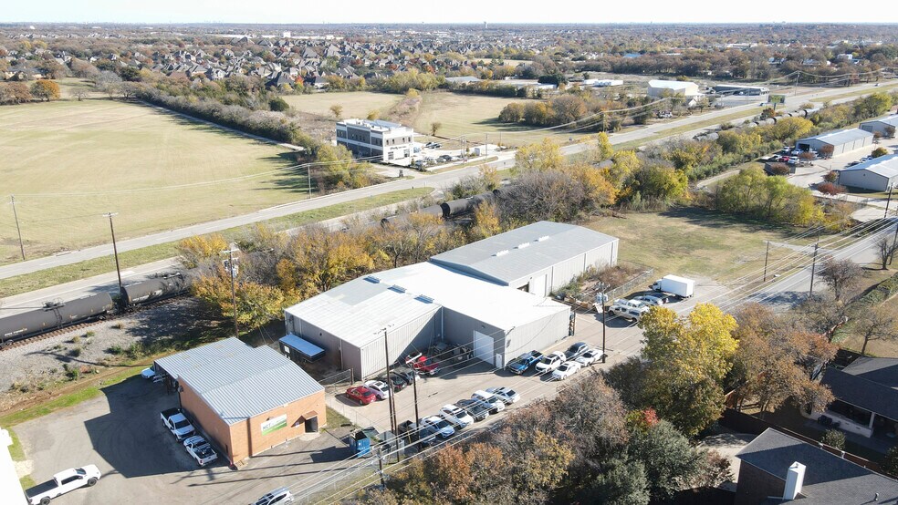 Primary Photo Of 1016 Katy Rd, Keller Warehouse For Sale