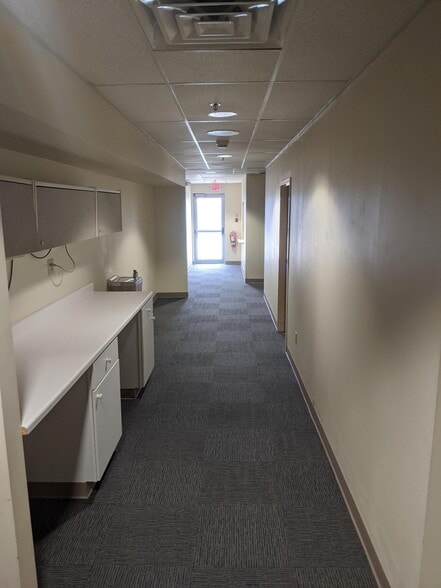 More Photos Of 780 W Park Ave, Mansfield Medical For Sale