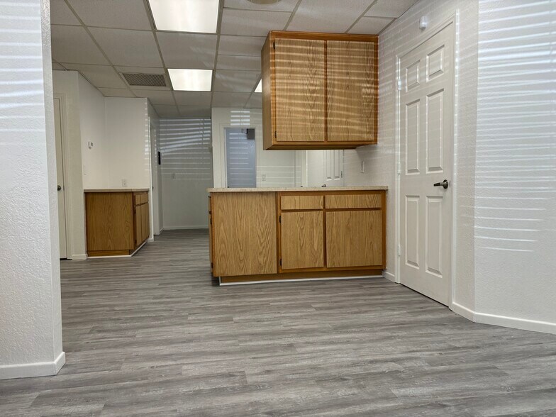 More Photos Of 23470 Olive Wood Plaza Dr, Moreno Valley Office Residential For Lease