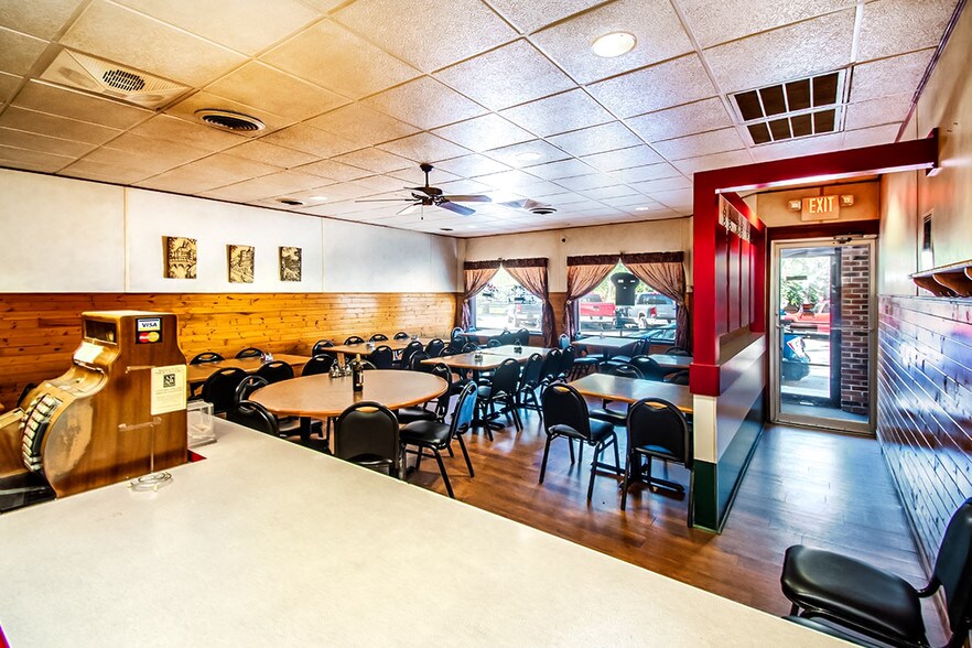 More Photos Of 134 S Main St, Oregon Restaurant For Sale