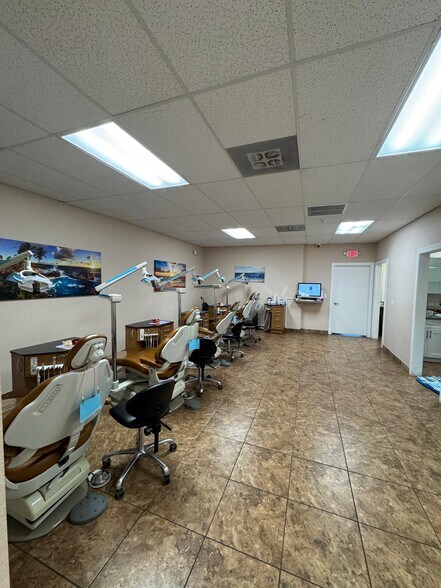 More Photos Of 1696 S Military Trl, West Palm Beach Medical For Lease