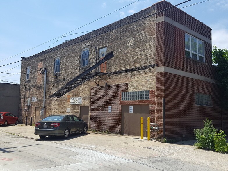 More Photos Of 3855 N Cicero Ave, Chicago Storefront Retail Office For Lease