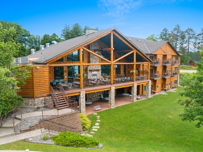 More Photos Of 18398 Waubee Park Ln, Lakewood Hotel For Sale