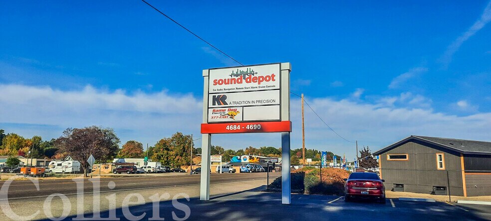 More Photos Of 4684-4688 W Chinden Blvd, Boise Freestanding For Lease