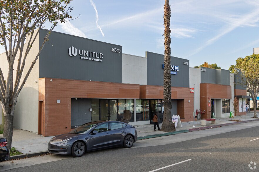 More Photos Of 3855 Atlantic Ave, Long Beach Coworking Space
