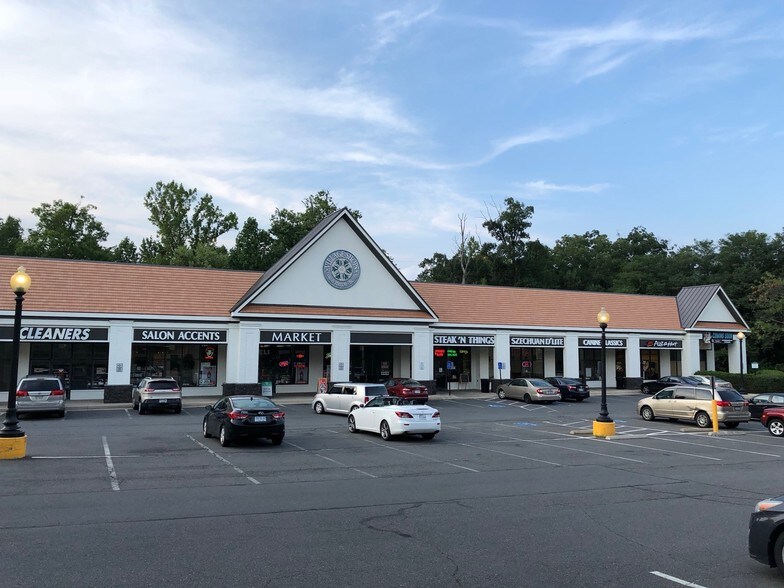 More Photos Of 8900 Village Shops Dr, Fairfax Station Freestanding For Lease