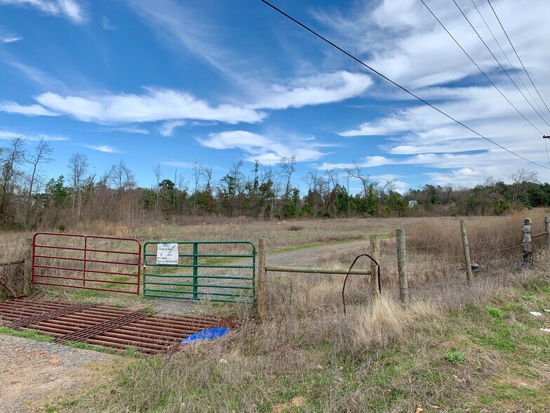 More Photos Of Neiman Marcus Blvd, Longview Land For Sale