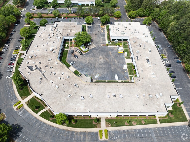 More Photos Of 4025 Stirrup Creek Dr, Durham Research And Development For Lease