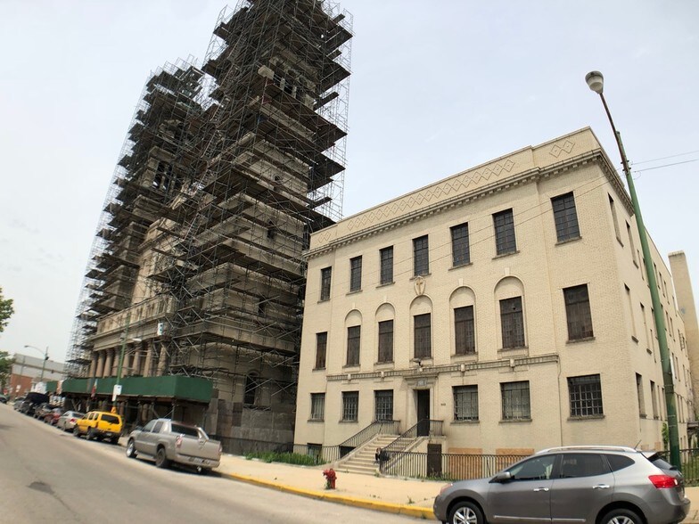 More Photos Of 1650 W 17th St, Chicago Religious Facility For Sale
