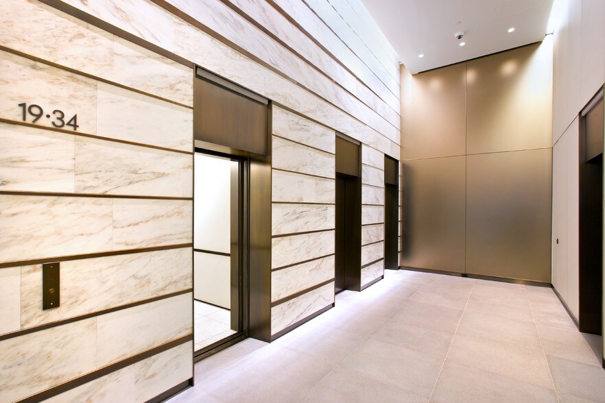 More Photos Of 1370 Avenue of the Americas, New York Office For Lease