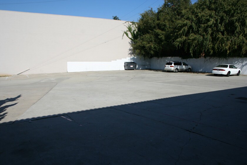 More Photos Of 212 Monterey Pass Rd, Monterey Park Manufacturing For Lease
