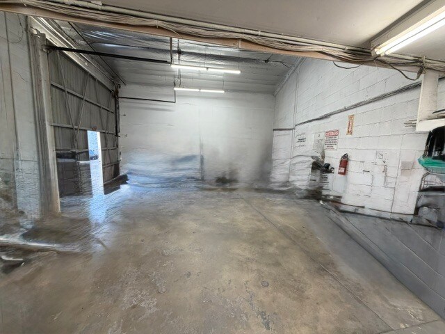 More Photos Of 2814 N San Fernando Blvd, Burbank Auto Repair For Lease