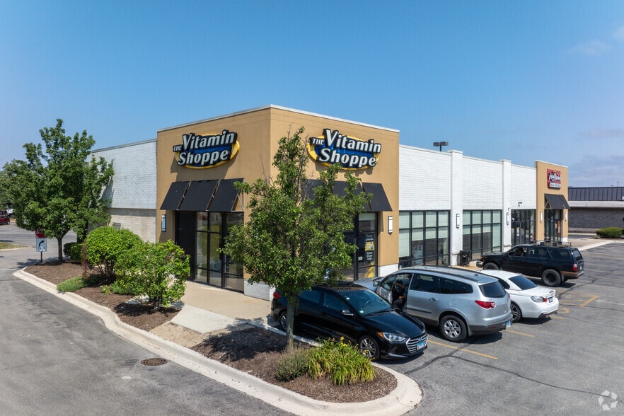 More Photos Of , Lincolnwood General Retail For Sale