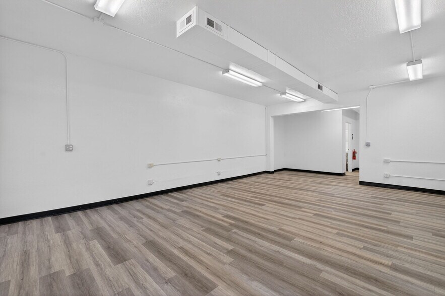 More Photos Of 344 Yellowstone Ave, Pocatello General Retail For Lease