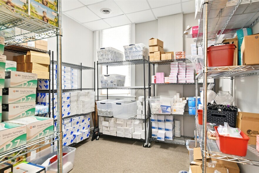 More Photos Of 42 Summer St, Pittsfield Medical For Sale