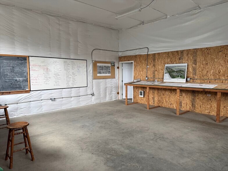 More Photos Of 340 E George Hopper Rd, Burlington Healthcare For Lease