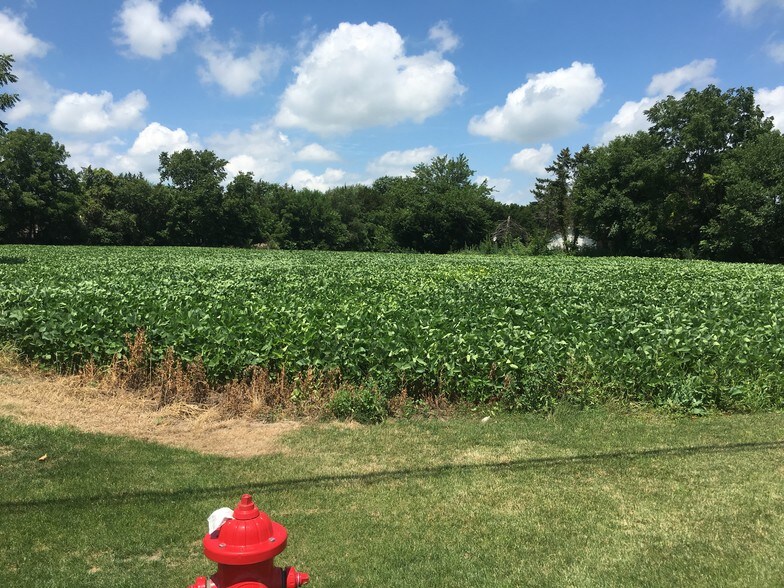 More Photos Of 901 N Bridge St, Yorkville Land For Sale