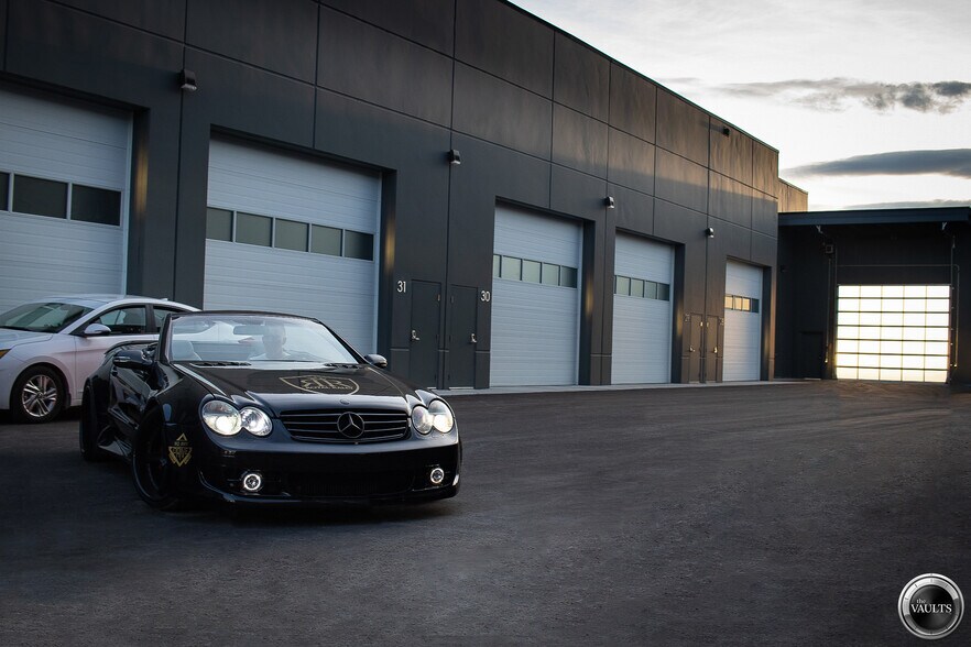 More Photos Of 13005 93 Av SW, Edmonton Self Storage For Sale