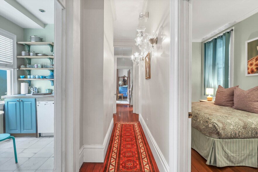 More Photos Of 78 Society St, Charleston Specialty For Sale