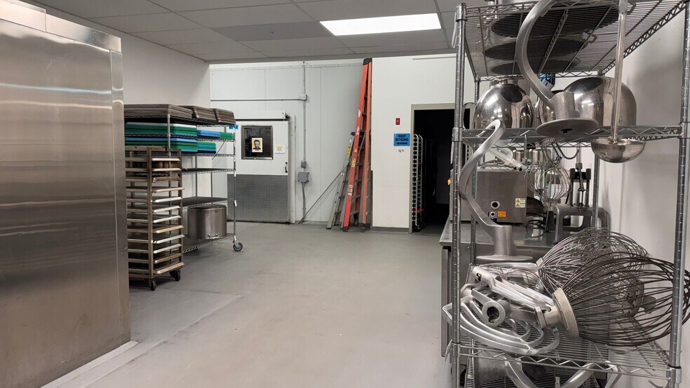 More Photos Of 95-97 Darling Ave, South Portland Office For Sale