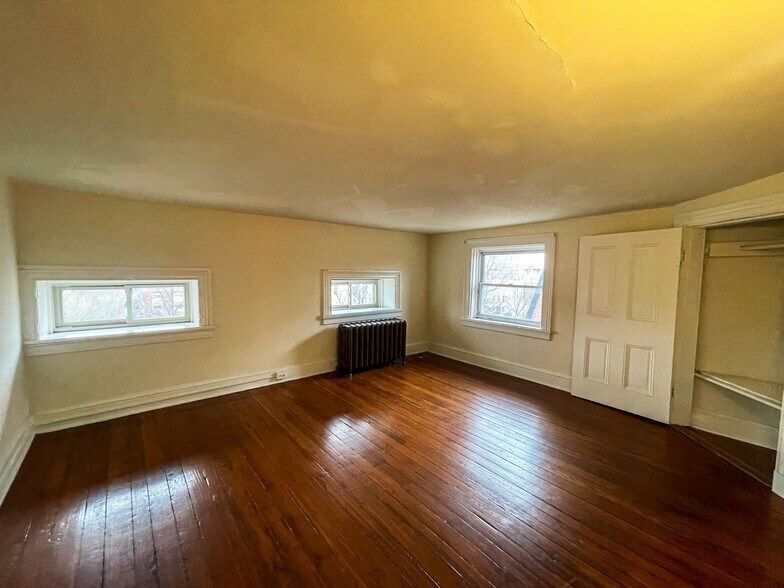 More Photos Of 1316 Eutaw Pl, Baltimore Apartments For Sale
