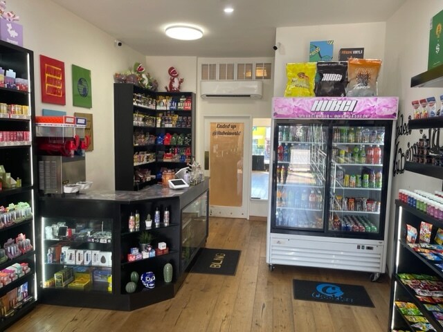 More Photos Of 7219-7223 Melrose Ave, Los Angeles Storefront For Lease