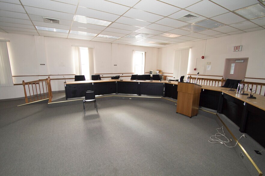 More Photos Of 12245 Frankstown Rd, Penn Hills Office Residential For Sale