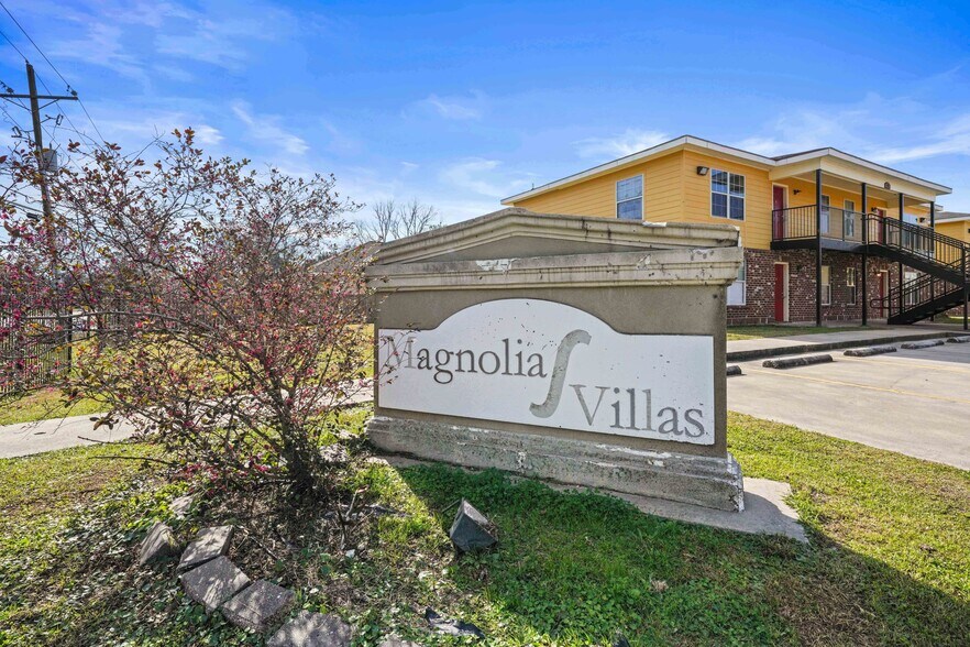 More Photos Of 5500 Hwy 75, Carville Apartments For Sale