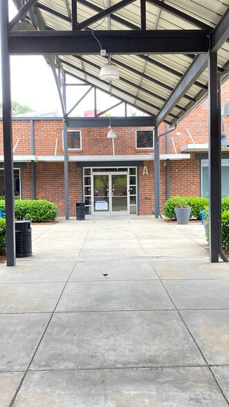 More Photos Of 1320 Ellsworth Industrial Blvd NW, Atlanta Loft Creative Space For Lease