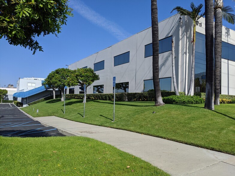 More Photos Of 1711 S Mountain Ave, Monrovia Medical For Lease