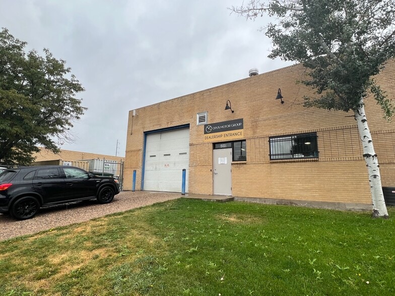 More Photos Of 4940 E Asbury Ave, Denver Warehouse For Lease