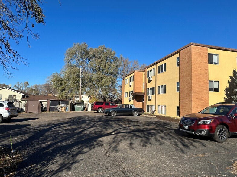 More Photos Of 5950 E River Rd NE, Fridley Apartments For Sale