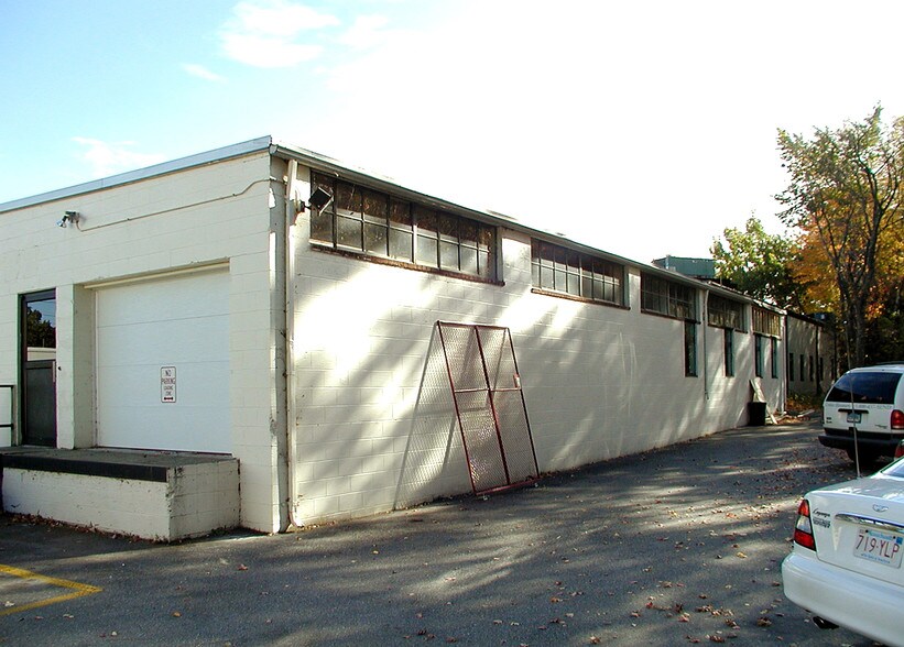 More Photos Of 55-59 Union Ave, Sudbury Flex For Lease