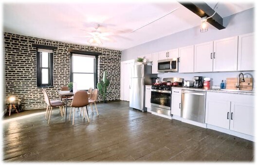 More Photos Of 2008-2010 S Wabash Ave, Chicago Apartments For Sale